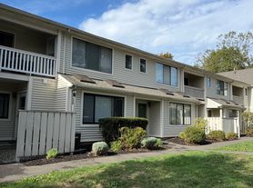 463 Whalley Ave