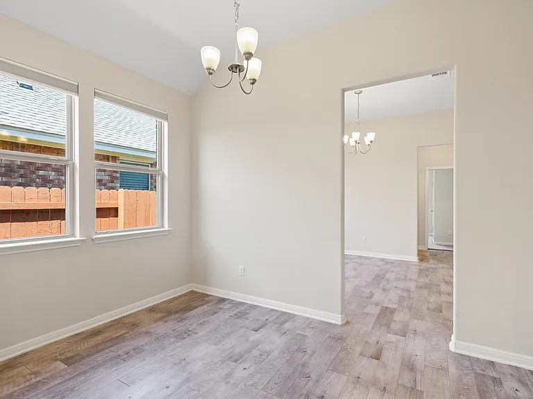 2428 Granite Hill Dr — Photo 19