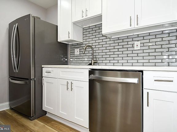 5th image of 3225 University Blvd W