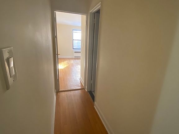 4th image of 34-21 77th St #308
