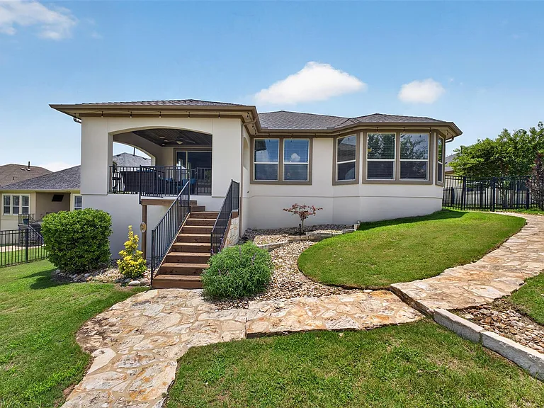 4017 Benetton Way — Photo 31