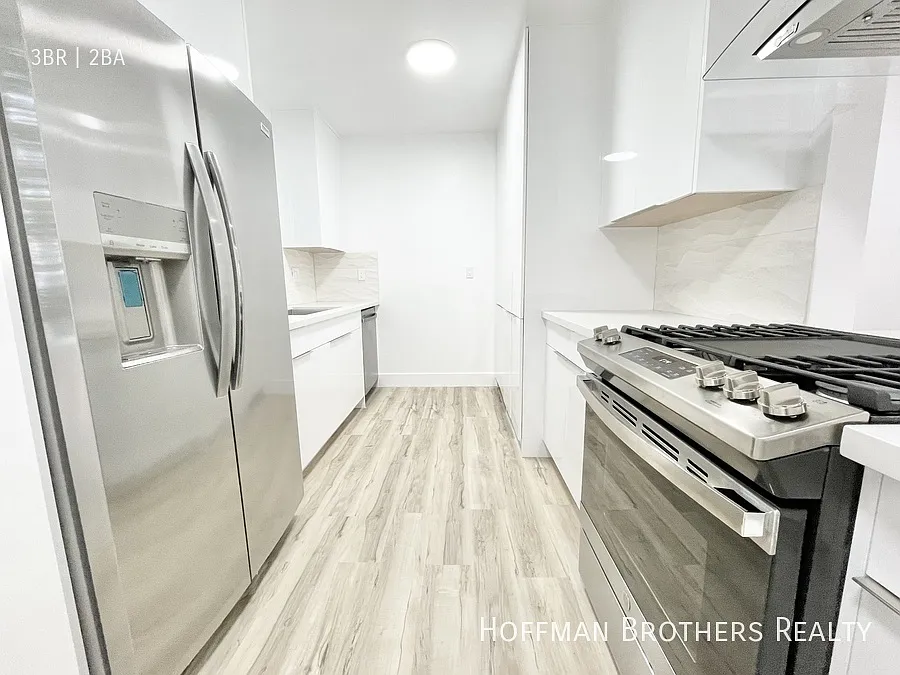 634 Flower Ave #5