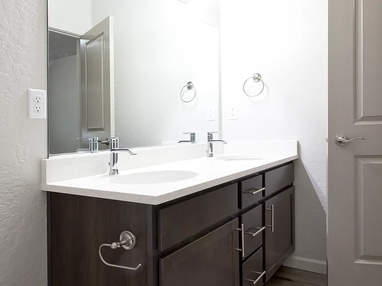 319 S Balfour Rd #319 — Photo 6