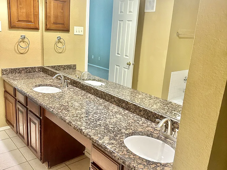 12660 Hillcrest Rd #1201 — Photo 7