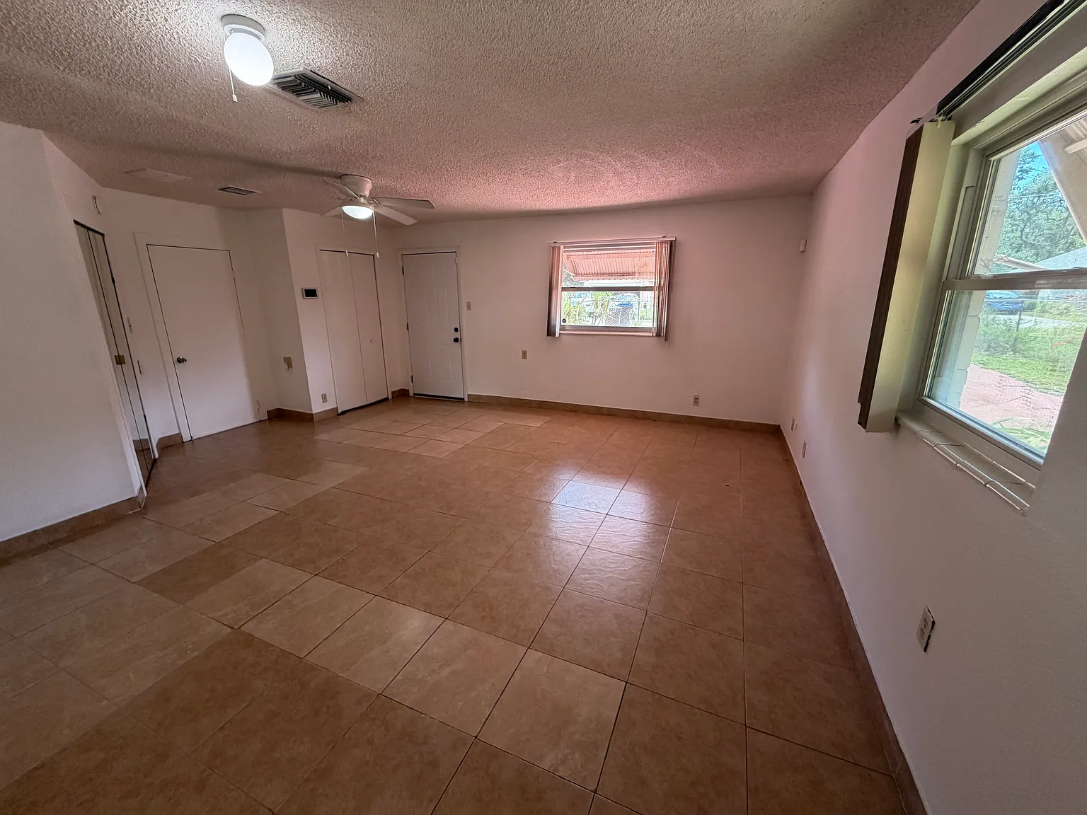 Studio, 389 sqft, $1,200 — Photo 3
