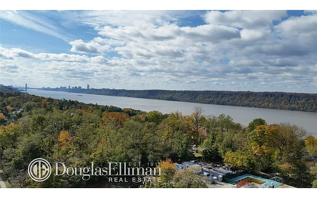 Sold by Douglas Elliman | media 18