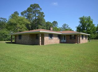 6217 Wolfe Rd, Milton, FL 32570