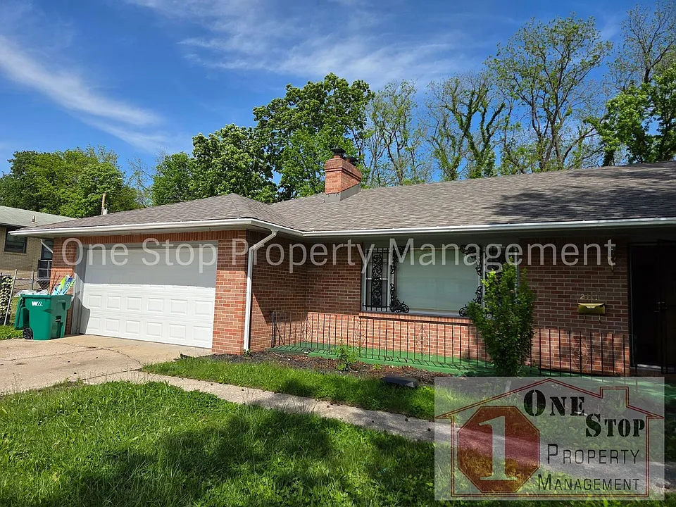 2111 N 49th St