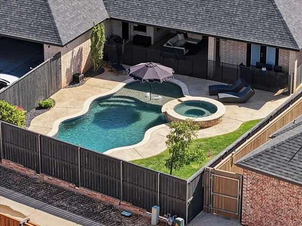 1005 Buckingham Ave, Wolfforth, TX 79382