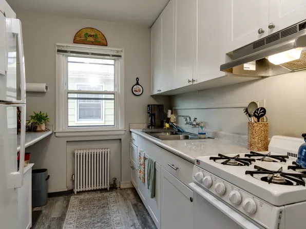 1906 Birge Ter, Madison, WI 53726