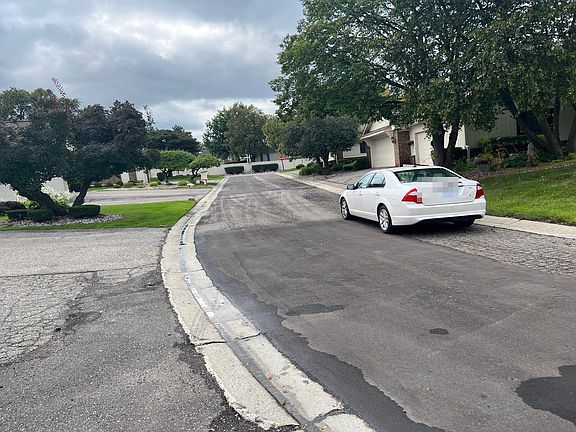 5th image of 7171 Creeks Xing