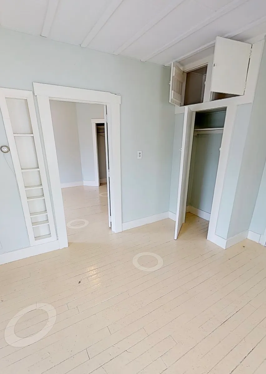Building Photo - 1407 Maple St #4
