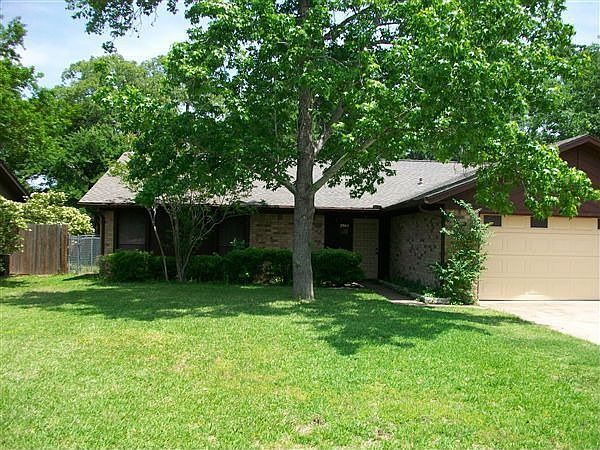 1st image of 2903 Adrienne Dr
