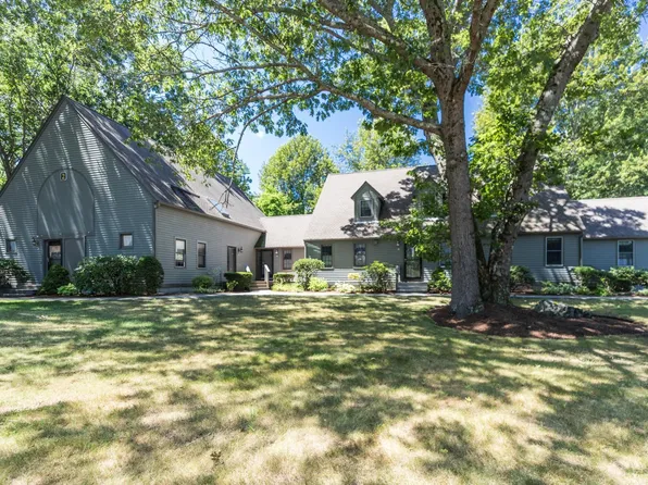 8 Montrose Drive #8, Stratham, NH 03885