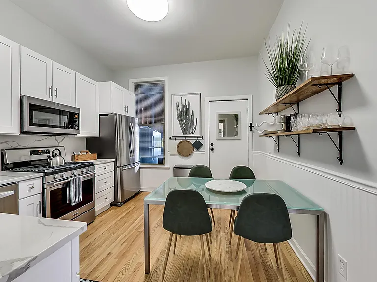 850 S Loomis St #3 — Photo 10