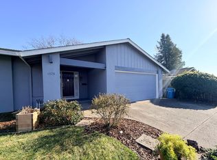 1570 Bungalow Ln, Petaluma, CA