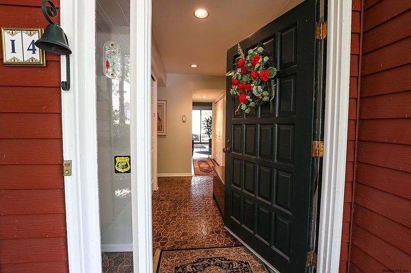 4th image of 14 LOUDONWOOD EAST Drive
