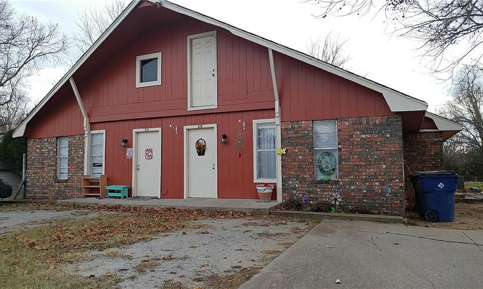2nd image of 318 W Ash Ave