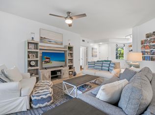 200 L Ambiance Cir #105, Naples, FL 34108