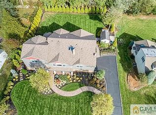 11 Bradford Rd, Edison, NJ 08820