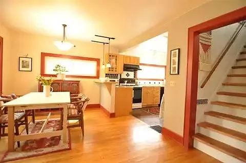 3 bed, 1178 sqft, $2,600 — Photo 4