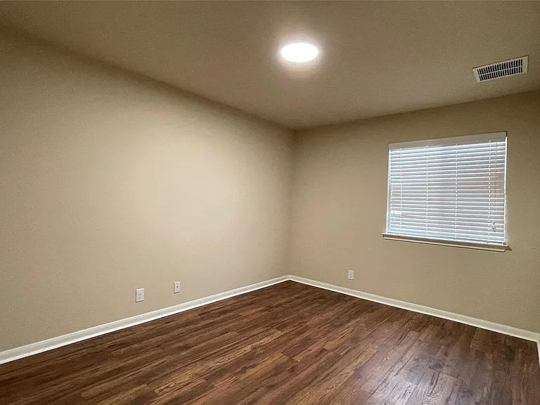 1807 Colorado Bend Dr — Photo 35