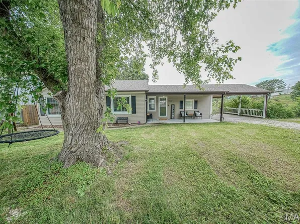 17920 Highway 8 St, Saint James, MO 65559