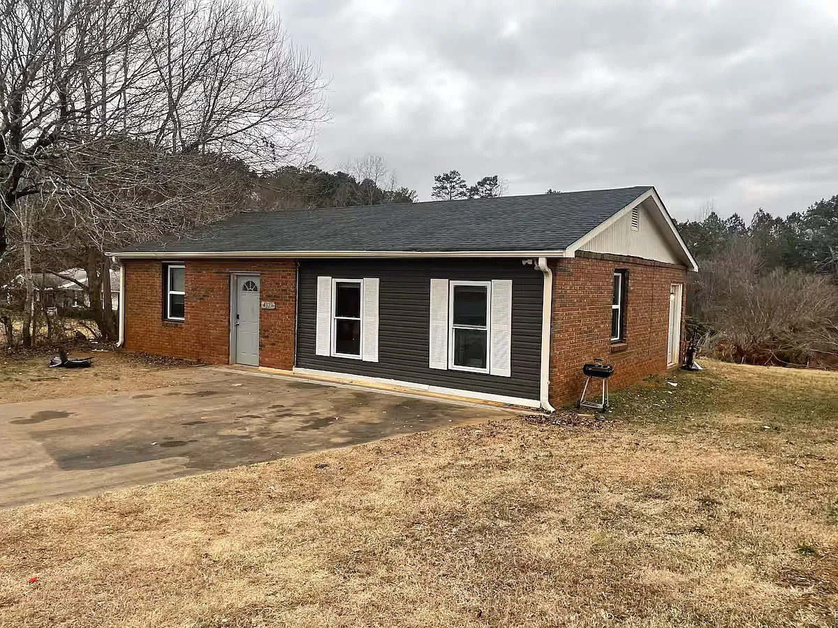 3 bed, 1188 sqft, $2,600 — Photo 1