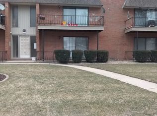 629 N Carroll Pkwy APT 107, Glenwood, IL