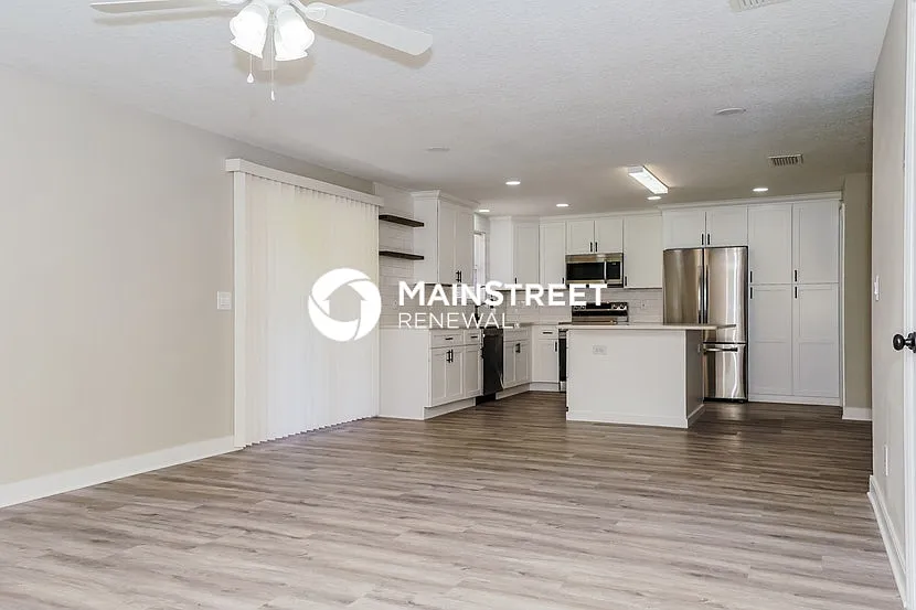 925 N Singleton Ave — Photo 4