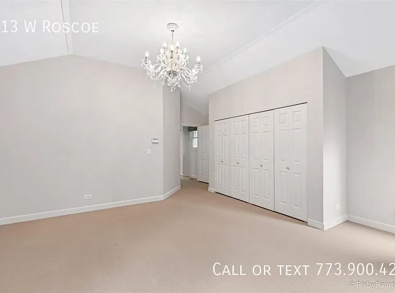 1213 W Roscoe St — Photo 6