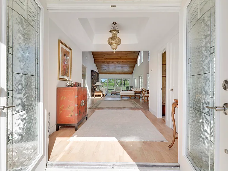 13760 Sand Crane Dr — Photo 2