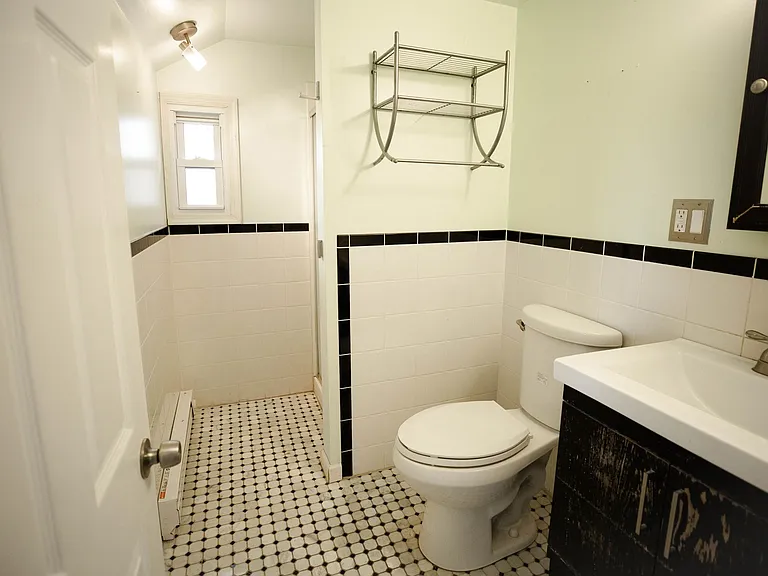 516 Market St — Photo 19