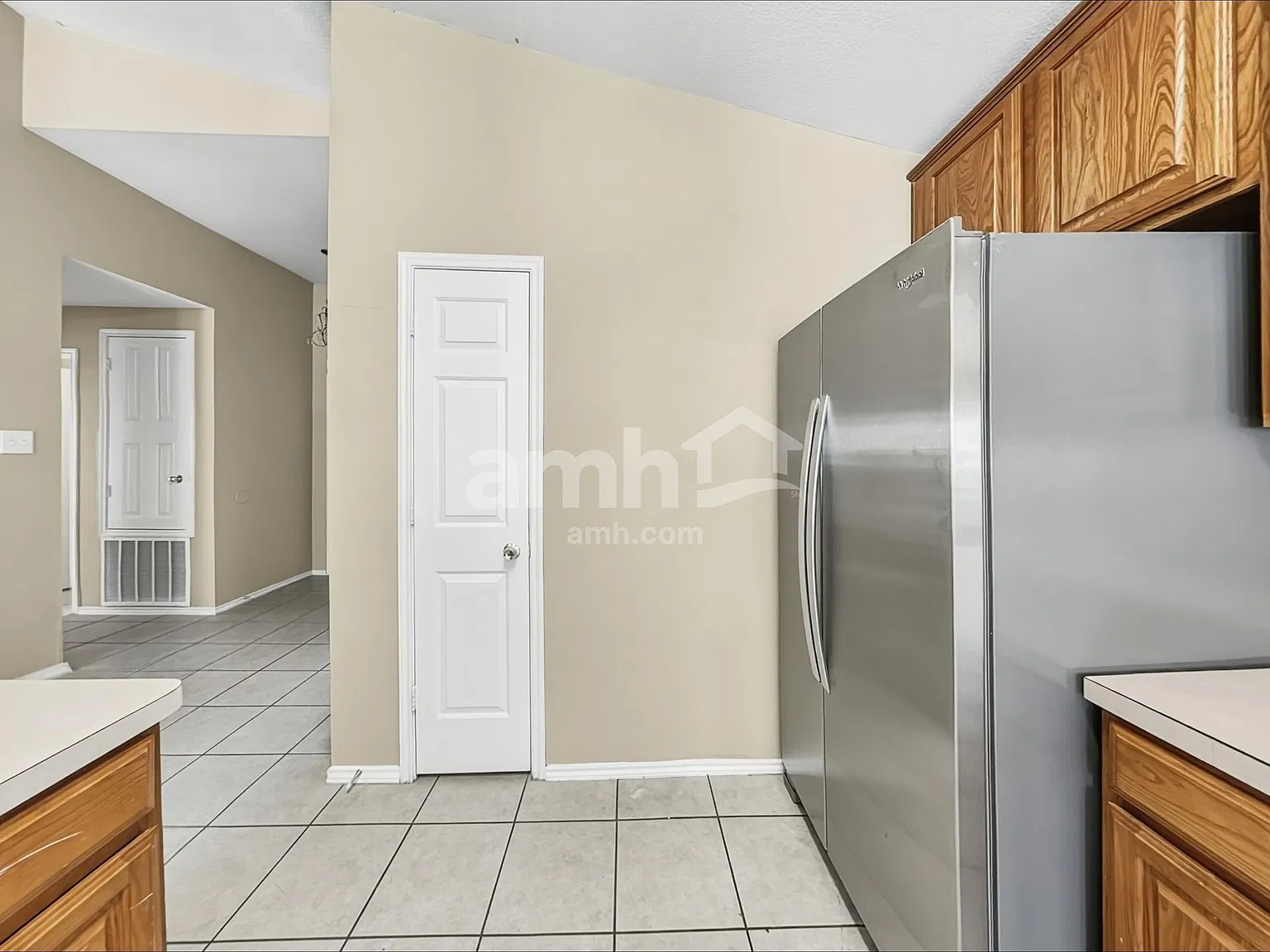 3 bed, 2.0 bath, 1524 sqft, $2,115 — Photo 4