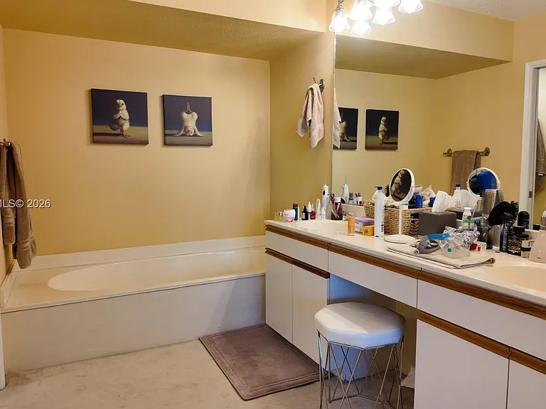 3600 Mystic Pointe Dr #1111 — Photo 22
