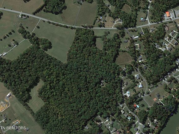 3rd image of Lower River Rd NW