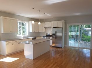 12 Highland Ave, Mansfield, MA 02048