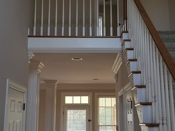 2 story foyer