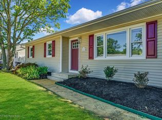 279 Heritage Dr, Brick, NJ 08723