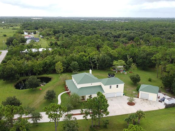 2nd image of 2555 Cason Ln