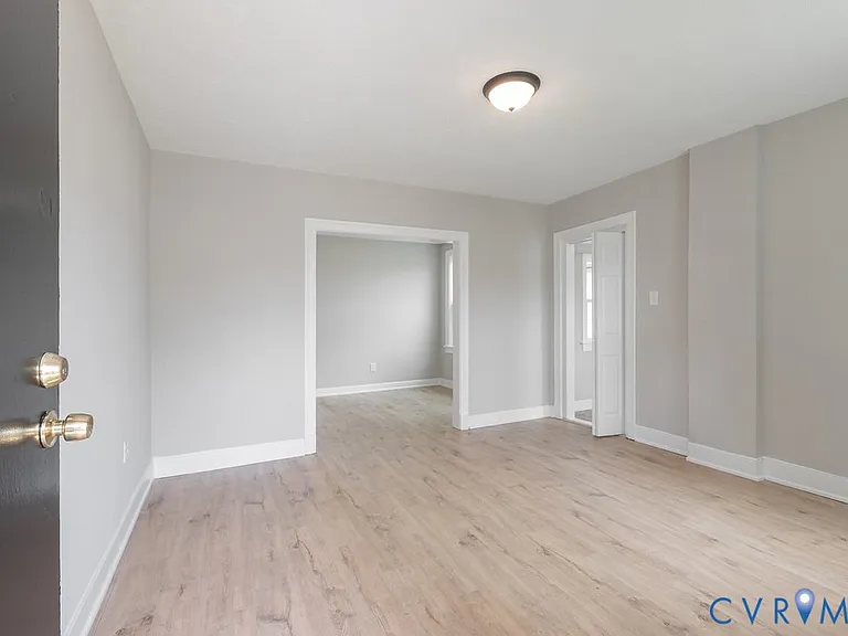 5318 Bloomingdale Ave — Photo 4