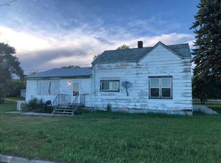 1 East St, Grenora, ND 58845