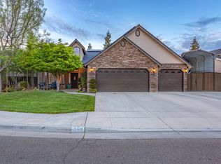 289 W Powers Ave, Clovis, CA