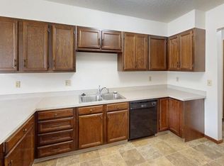 1935 N 11th St #4, Bismarck, ND 58501