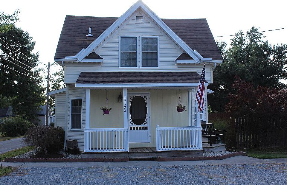 1st image of 17584 Oneida St