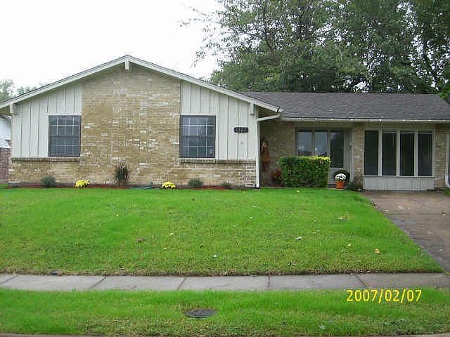 1st image of 1122 Kathy Dr