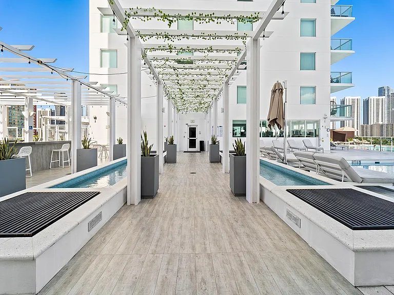 400 Sunny Isles Blvd #1608 — Photo 25