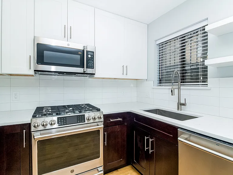 2030 South St #G — Photo 12