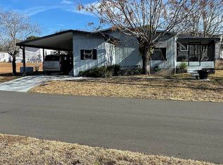 28 Hillsborough Dr, Sorrento, FL 32776