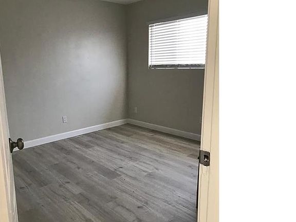 3rd image of 601 W 73rd St #5